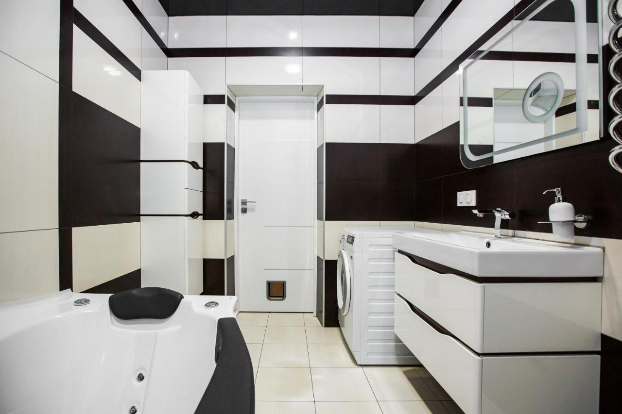 Brand New Relaxing Place In Nice Neighbourhood Львов Экстерьер фото