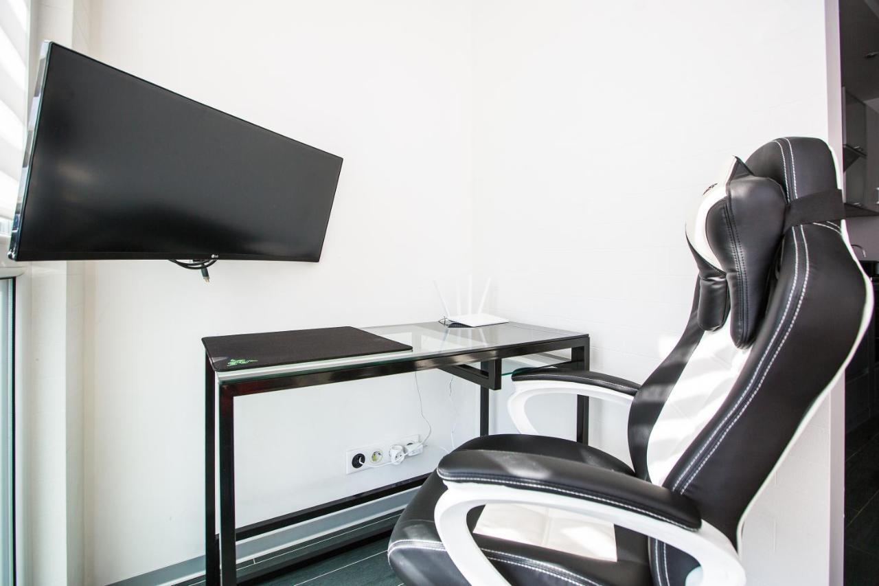 Brand New Relaxing Place In Nice Neighbourhood Львов Экстерьер фото